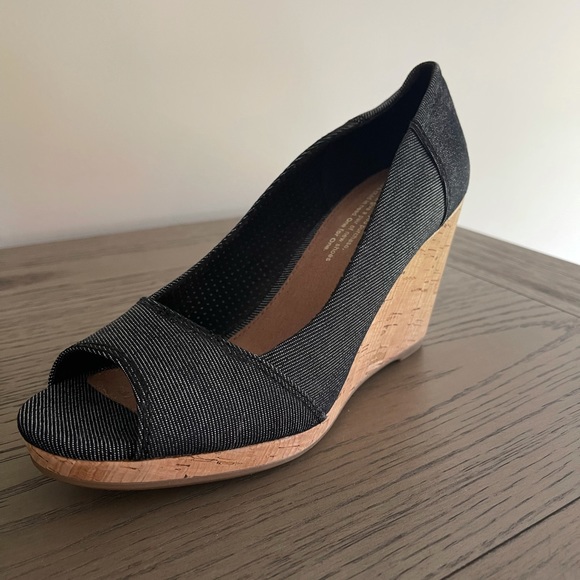 Toms Shoes - TOMS denim wedges!